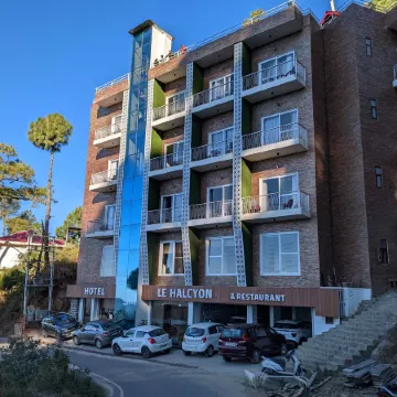 Hotel le Halcyon Kasauli