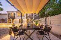 Weizhou Island Fanjian·Froom Courtyard Homestay (Shell Beach Branch) - บังกะโล