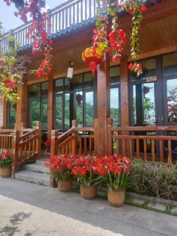 Haizhuang House