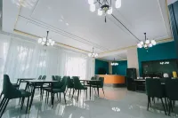 Linshe Tree House Hotel Hotels in Fenyang