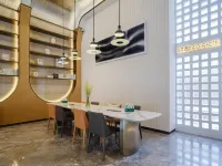 Atour Hotel Xiamen Jimei School Village Tan Kah Kee Stadium Hotels near Jimei