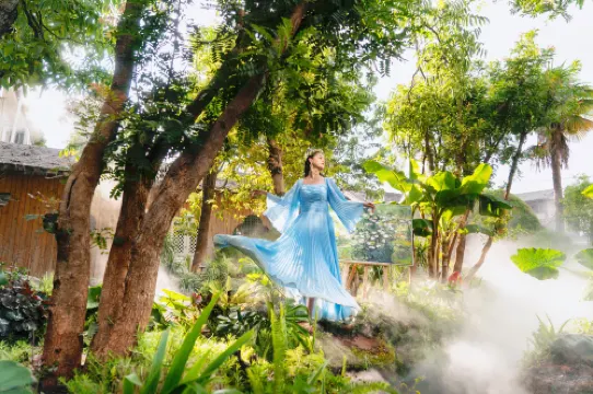 溪田·悦上   |   Alice  in  Wonderland · 愛麗絲夢遊仙境·客棧