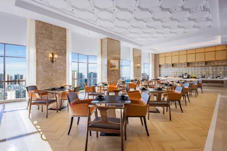 Vienna International Hotel (Yuxi Jinhui Plaza) Отели в г. Луси