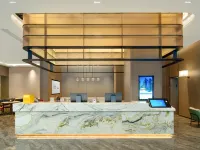 Yizhi Hotel (Guangzhou Shangxiajiu Pedestrian Street Rainbow Bridge Metro Station Branch) Hotels near Li Wan
