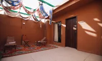 Kashgar ancient city Munag homestay Hotels in Кашгар