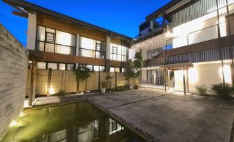 Yichun Selenium Soup Hot Spring Resort Hotelring Resort