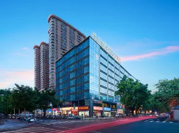 Poltton International apartment