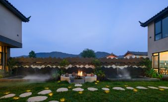 Yundu Scenic Beauty Inn 옥룡설산 뷰