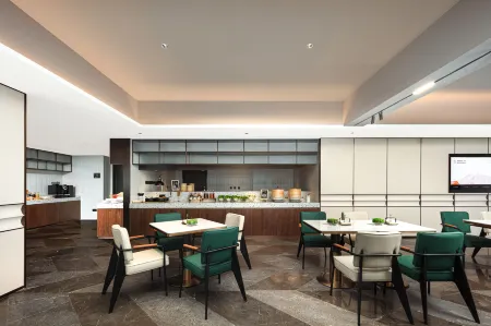 Atour Hotel Quanzhou Fengze Square Financial Street Отели рядом с достопримечательностью «Fengze Square»