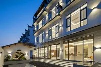 Wuyuan Yunxiu Mountain Inn (Wuyuan High speed Railway Station Branch) Hotels near Moon Bay (Yueliang Bay, Wuyuan)