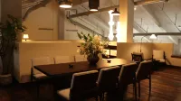 โรงแรมยูนิธ - ที่มีบาร์