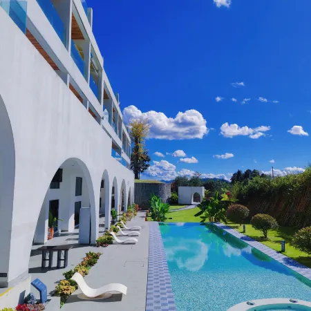 Tengchong Hot Spring Designer Hotel