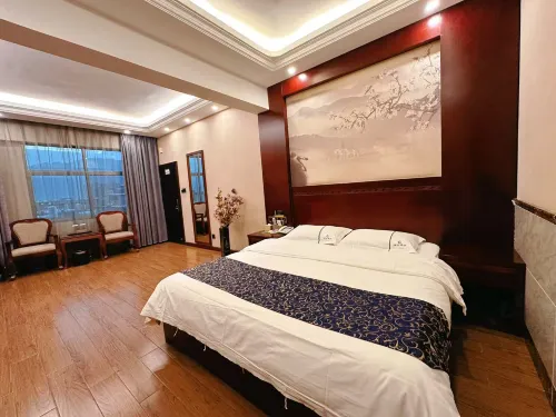 Yuanjiang Ruihong Hotel فنادق في يوانجيانغ