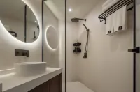 Furong Town Flower Waterfall Bay Homestay