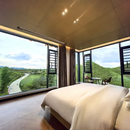 Chengbu Ziyangfeng Resort Hotel