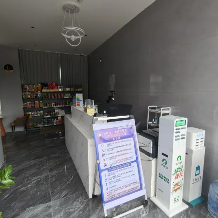 Lingshan Wuli River View Grand Hotel (Wuli Town Bus Station)