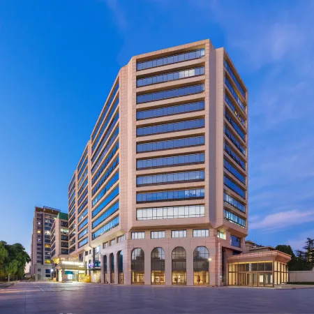 Country Inn & Suites by Radisson (Beijing Peking University Third Hospital Mudanyuan Subway Station) Отели рядом с достопримечательностью «Станция метро Mudanyuan»