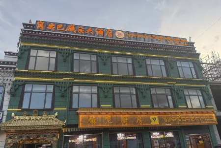 Tingri Gangjianba Tibetan Grand Hotel Отели в г. Динжи