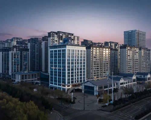 Atour Hotel, Longmen Avenue, Longmen Station, Luoyang Hotels near Luo Long