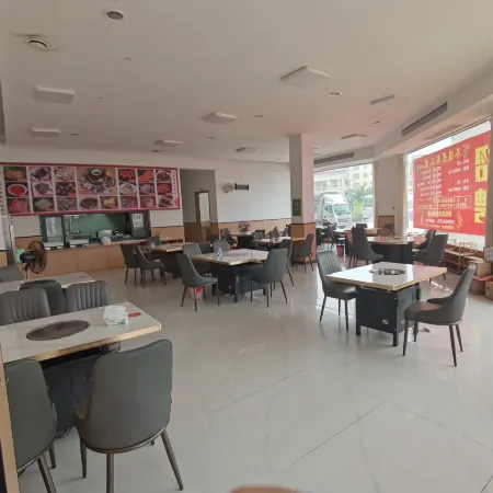 JunYue Meijia Smart Hotel (Rongzhou Ancient City)