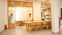 Lujiang Cloud Shadow & Pine Wind Homestay