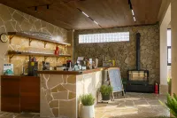 Orange Island · 270° Lakeview Sunset Swimming Pool Homestay (Taihu Lake Xishan Island) - bar