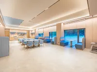 Hanting Hotel (Chongqing Yangjiaping Panlong Aoyuan Square Branch) Hotels near Jiu Longpo