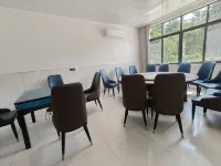 Meet the B&B - Parking
