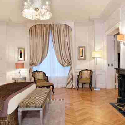Majestic Apartments Champs Elysées Rooms