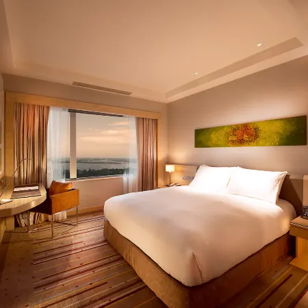 DoubleTree by Hilton Johor Bahru Отели рядом с достопримечательностью «Торговый центр JB City Square»