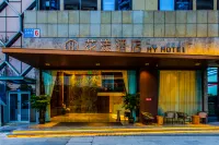 Hua Yang Hotel (Chengdu Century City New Convention and Exhibition Center) Hotels near Zhonghe Wetland Park