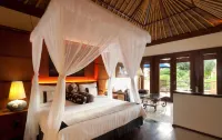 Pool Villa Merumatta Senggigi