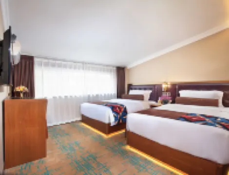 เจมส์ จอยส์ โคฟเฟเทล (บล็อกถนนตะวันตก หยางซั่ว ลี่เจียง)