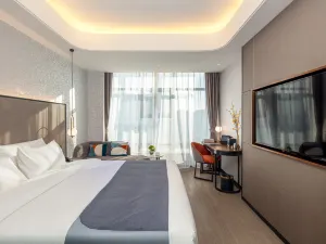 Yitel Collection Hotel (Changzhi Bayi Square Sky City Branch)