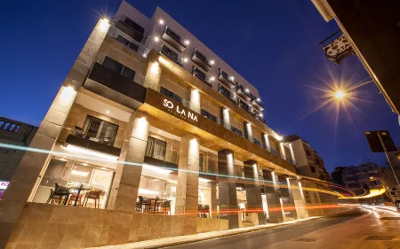 Solana Hotel & Spa Отели рядом с достопримечательностью «Mellieha Beach»