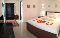 Jos & Hanny Homestay - balcony