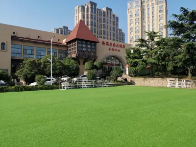 Qingdao Seaside Garden Hotel (Wusi Square Gaoxiong Road Subway Station Store) Các khách sạn ở Khu nghỉ dưỡng Old Man Stone