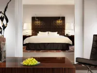 Hyatt Regency Cologne Hotels near Poll