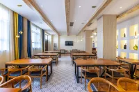 O·LIVE social Hotel (Jiayuguan)