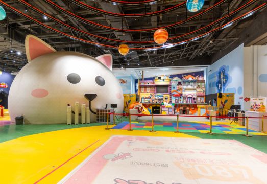 2. 하워드 존슨 플..