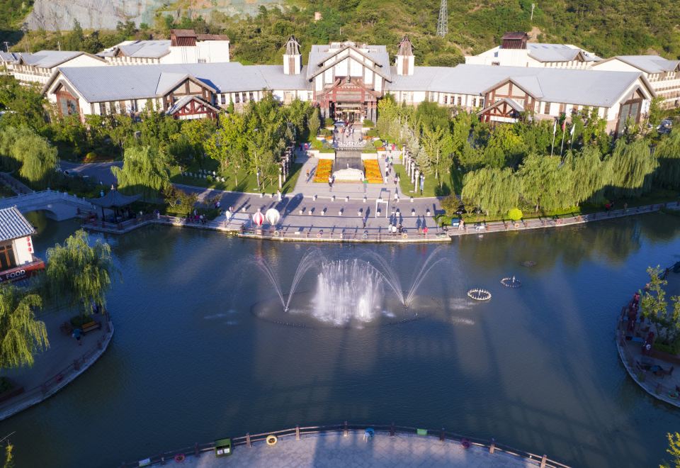 Arcadia International Resort Hotel Xinglong Hotel Overview