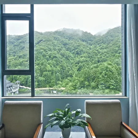 Xinfeng Utop Spring Primeval Forest Resorts