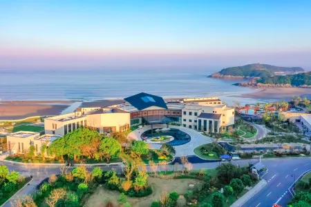 ZhouLv Nanyuan Maritime Silk Road Hotel · Haitian platform Wentang courtyard Отели рядом с достопримечательностью «Tawan Golden Sand Beach»