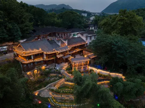 Tusi Xuanfu (Furong Town Waterfall Store) Hotels in Yongshun