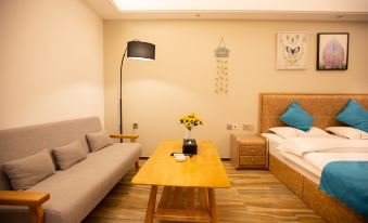 Xingchen Hotel (Zhengzhou Longzihu Metro Station)