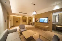 Freely Hover Golden Shuitai Hot Spring Town