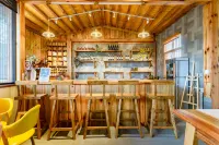 Xiangyun Here Tea Space B&B