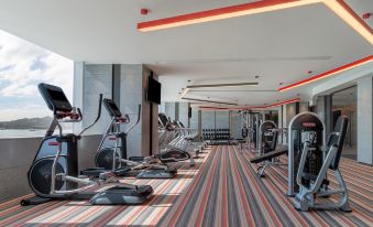 Crowne Plaza Xiamen Jimei Seaview - Housity