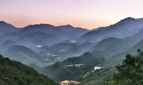 Commune by the Great Wall