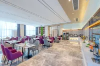 Lavande Hotel (Sihui High-tech Development Zone Dawang Plaza) فنادق في سى خوي